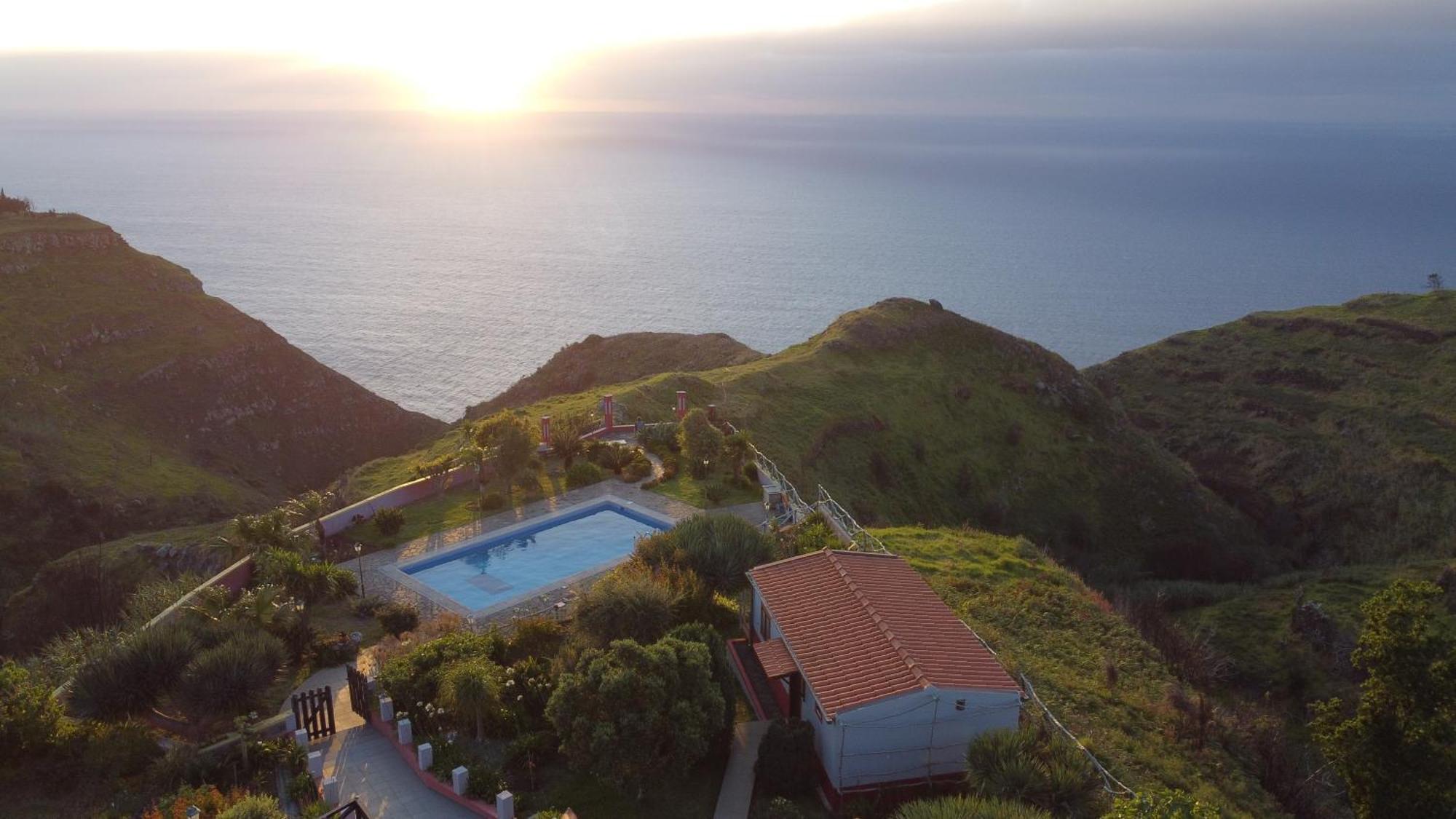 Ocean View Cottage ポンタ・ド・パールゴ エクステリア 写真